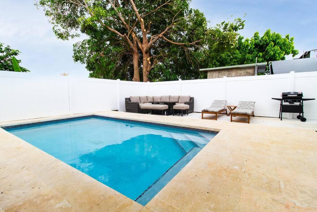 Вилла Casa Marilina Aguadilla W/ Pool Экстерьер фото